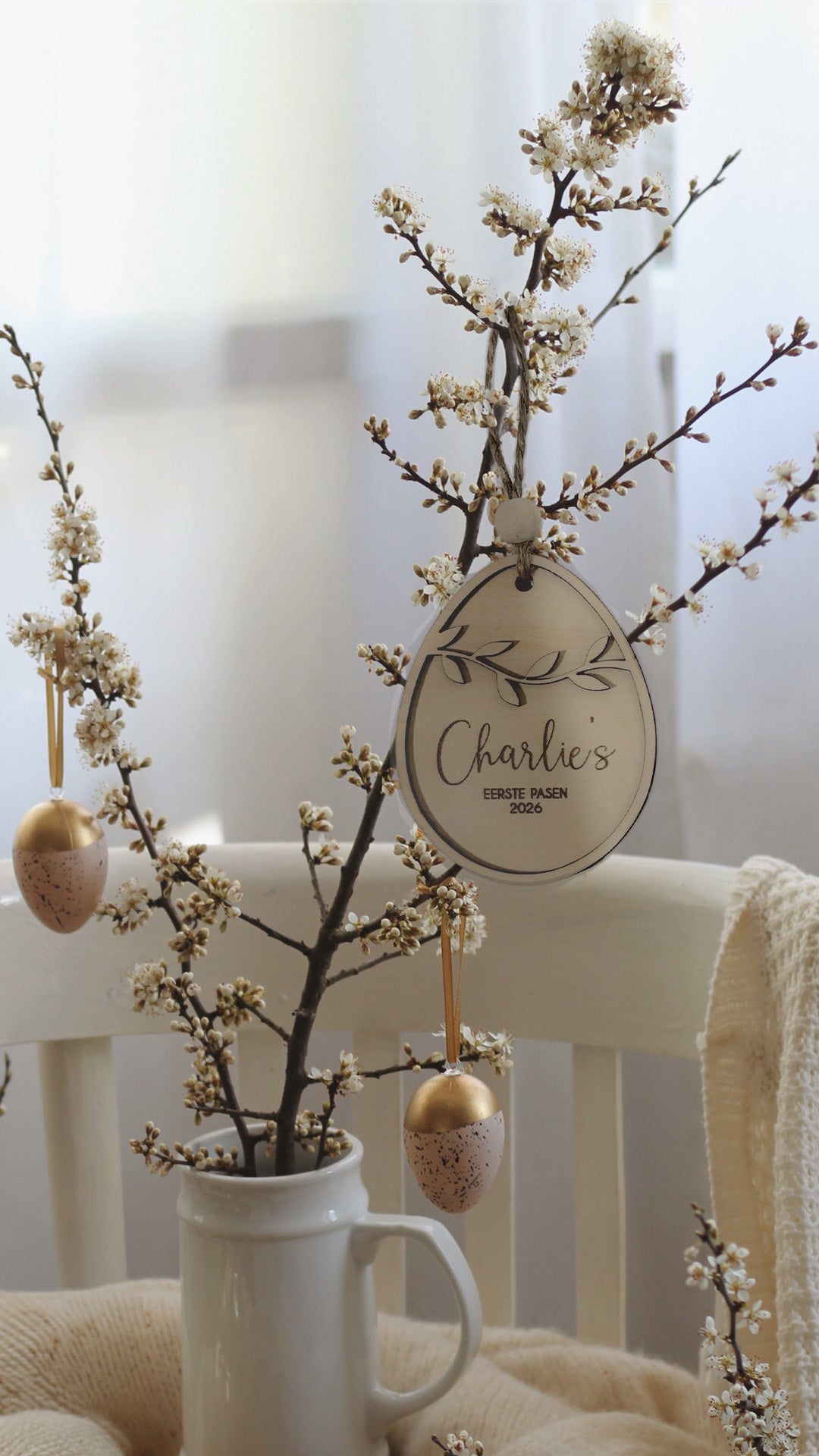 Gepersonaliseerd Houten Paasornament “Eerste Pasen” met Naam | Takjes