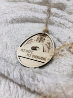 Houten Paasornament “Hij Leeft, Hij Overwon” | Christelijke Paasdecoratie