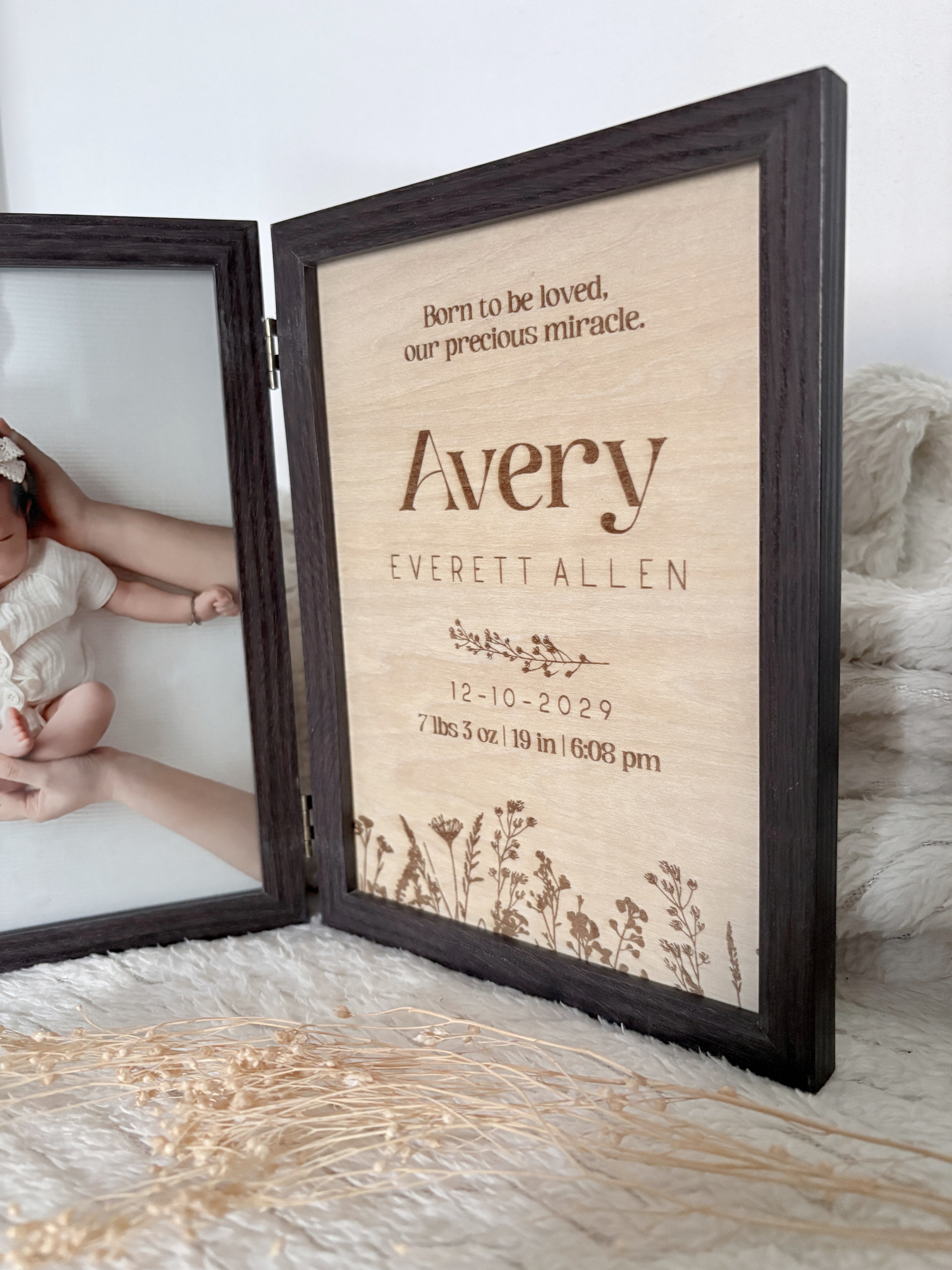 Houten tweeluik lijstje | Design op basis van geboortekaartje