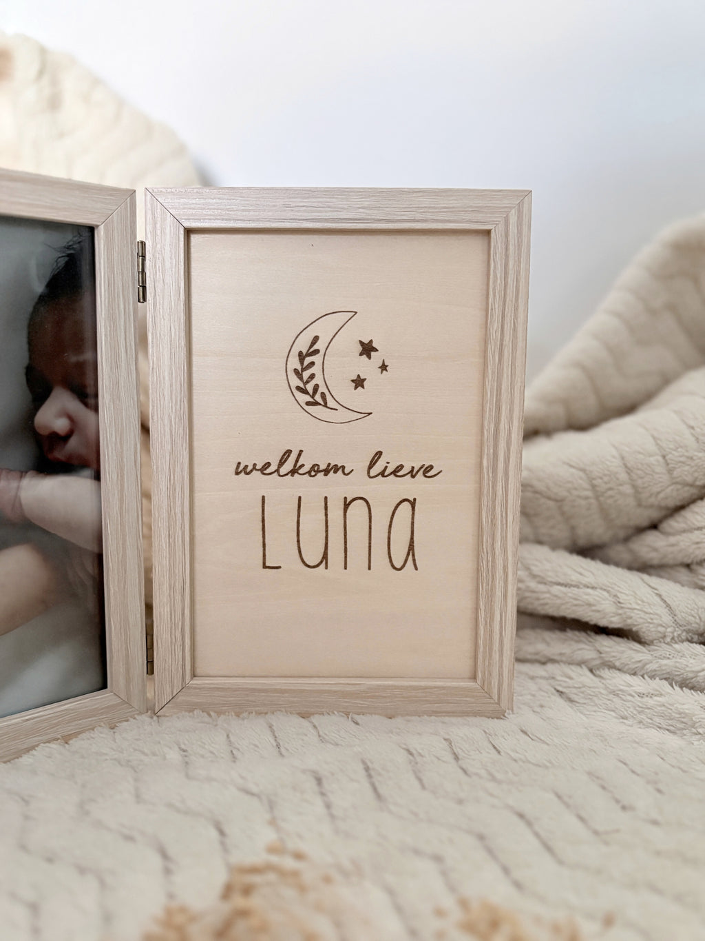 Houten tweeluik lijstje met naam | Minimalistisch design