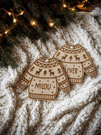 Gepersonaliseerd houten kersttrui ornament met naam