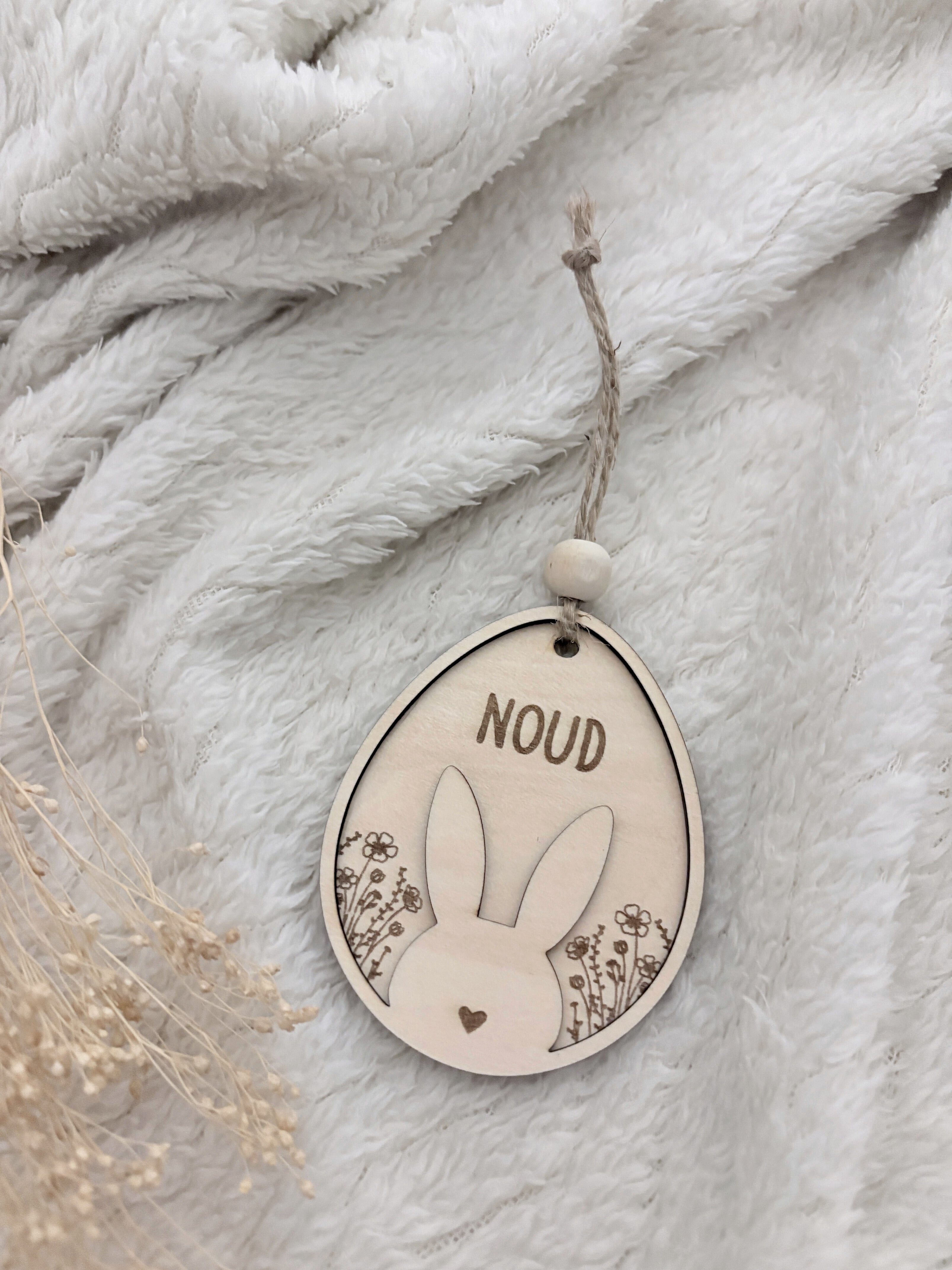 Gepersonaliseerd Houten Paasornament “Eerste Pasen” met Naam