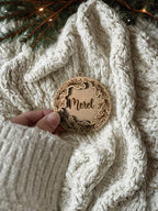 Gepersonaliseerde houten kerstbal met naam en ras