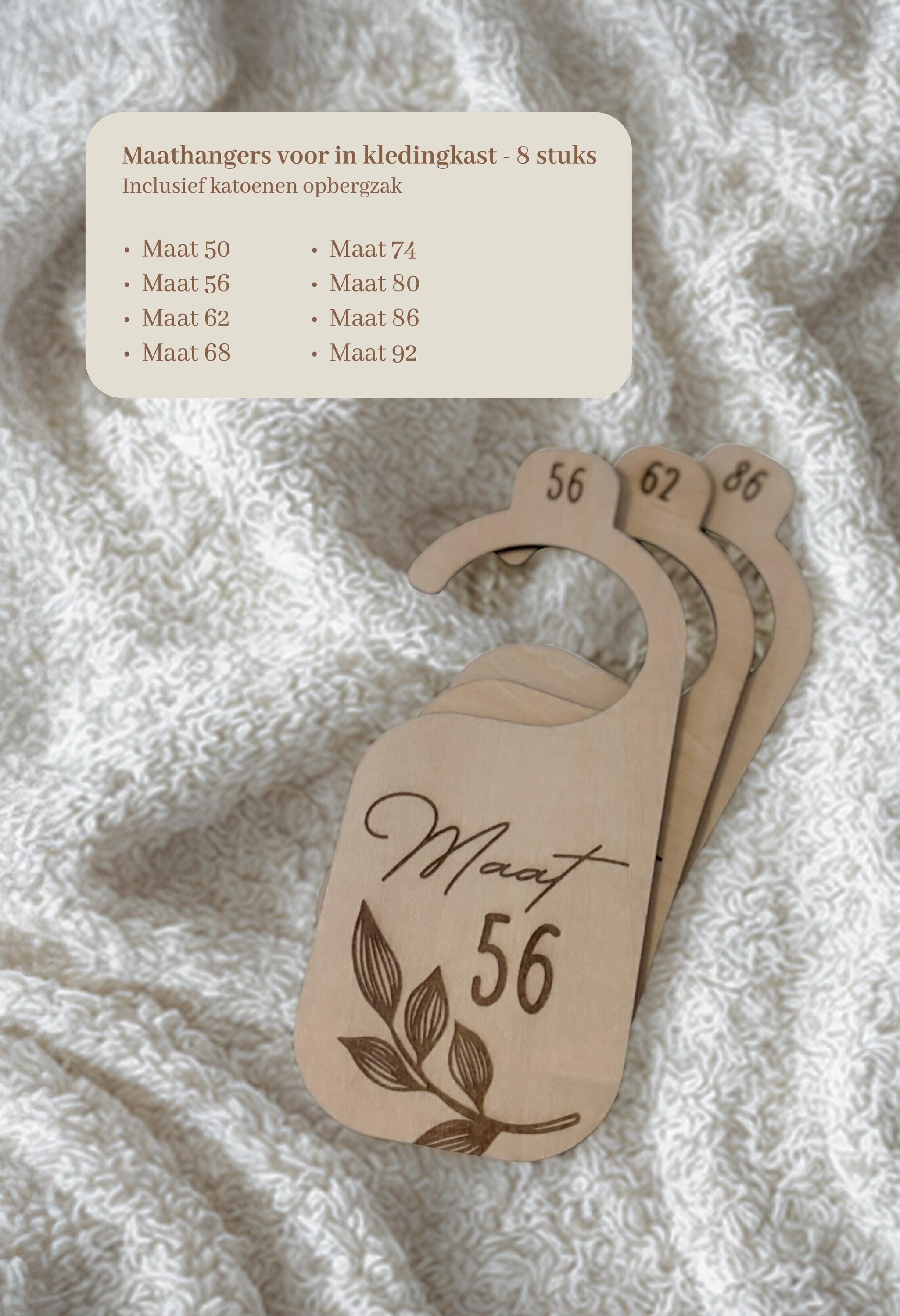 Houten maathangers babykleding | Minimalistisch design