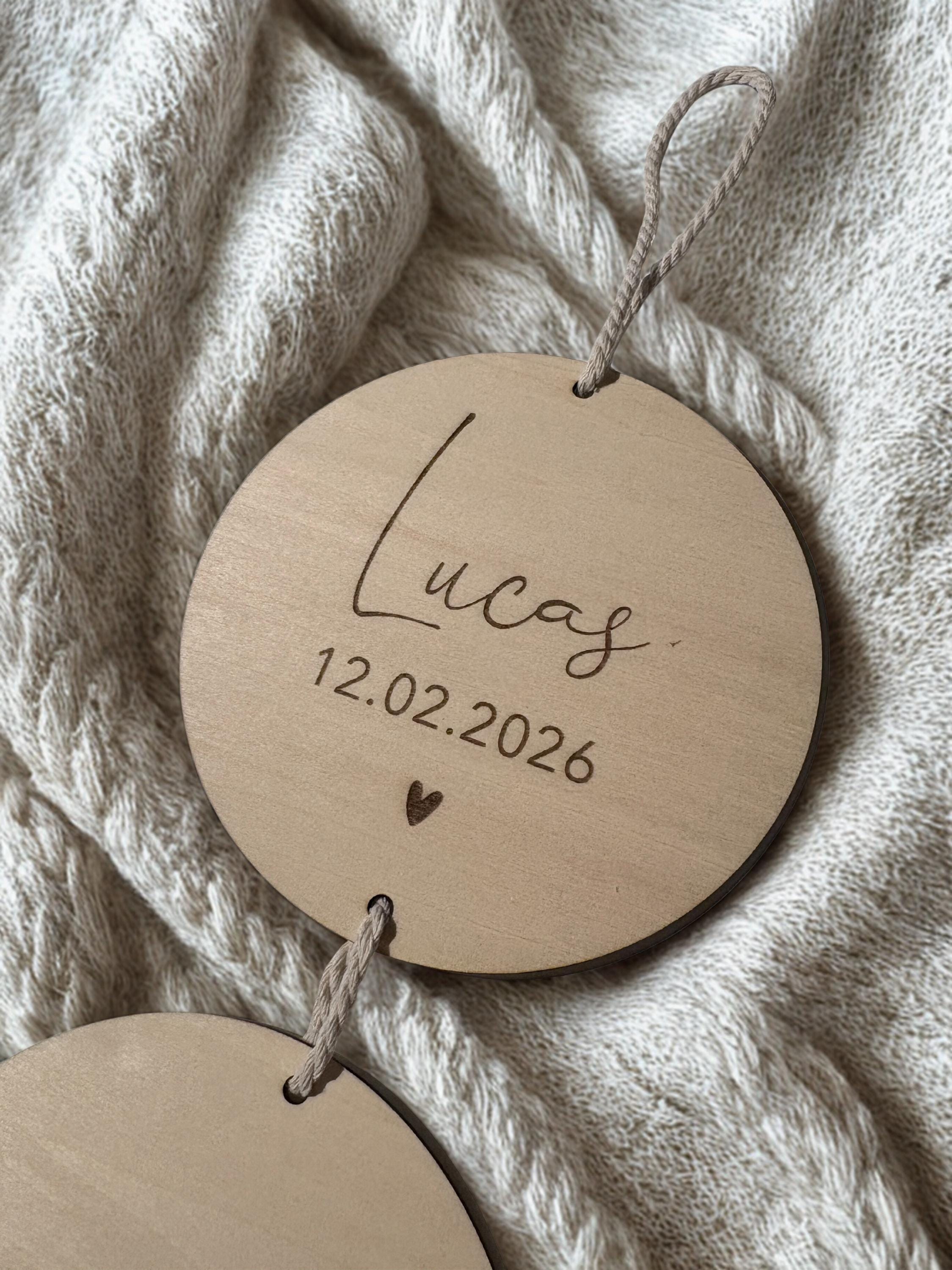 Gepersonaliseerde houten geboorte hanger 3-delig