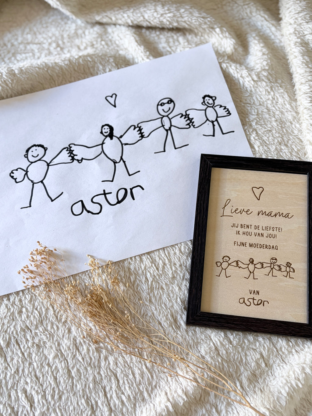 Houten tweeluik fotolijst | Kindertekening gegraveerd