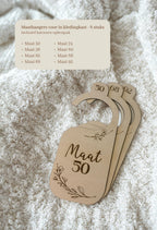 Houten maathangers baby voor kledingkast | Botanisch design