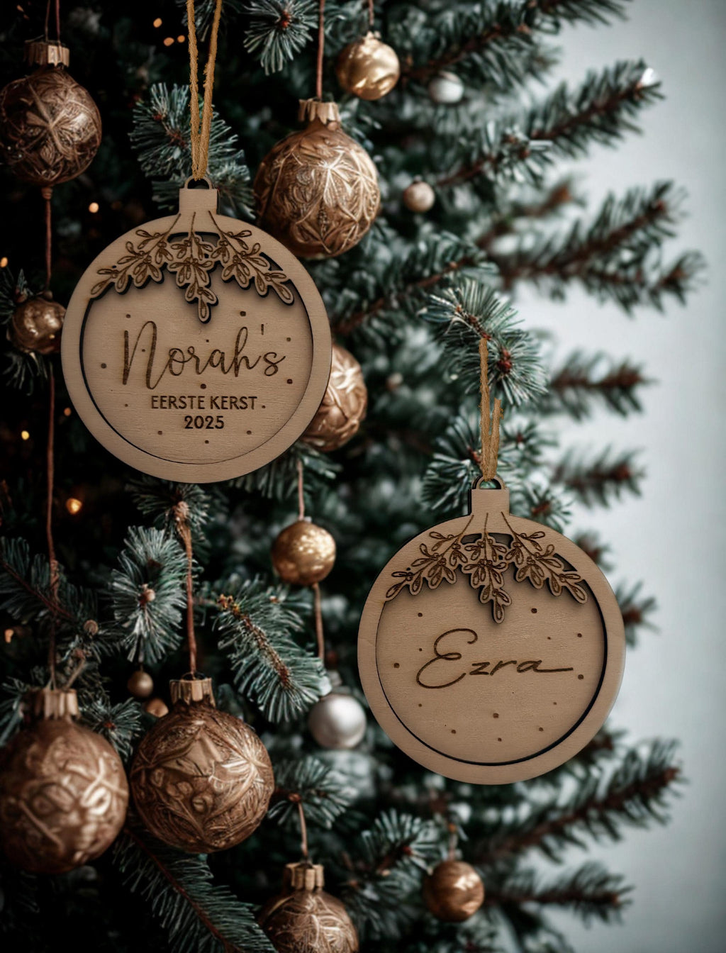 Gepersonaliseerde houten kerstbal Eerste Kerst