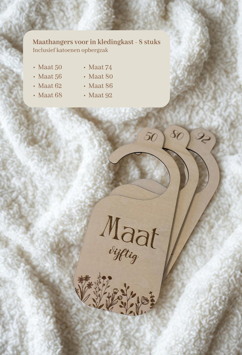 Houten maathangers babykleding | Wildflower design